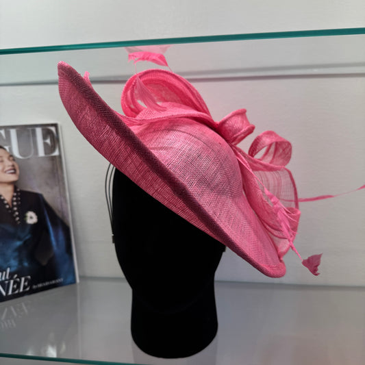 RENT | Pink Paloma Fascinator