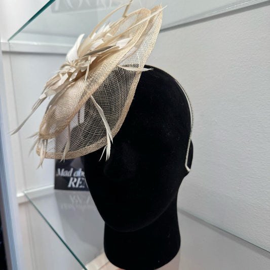 RENT | Beige Ariana Fascinator