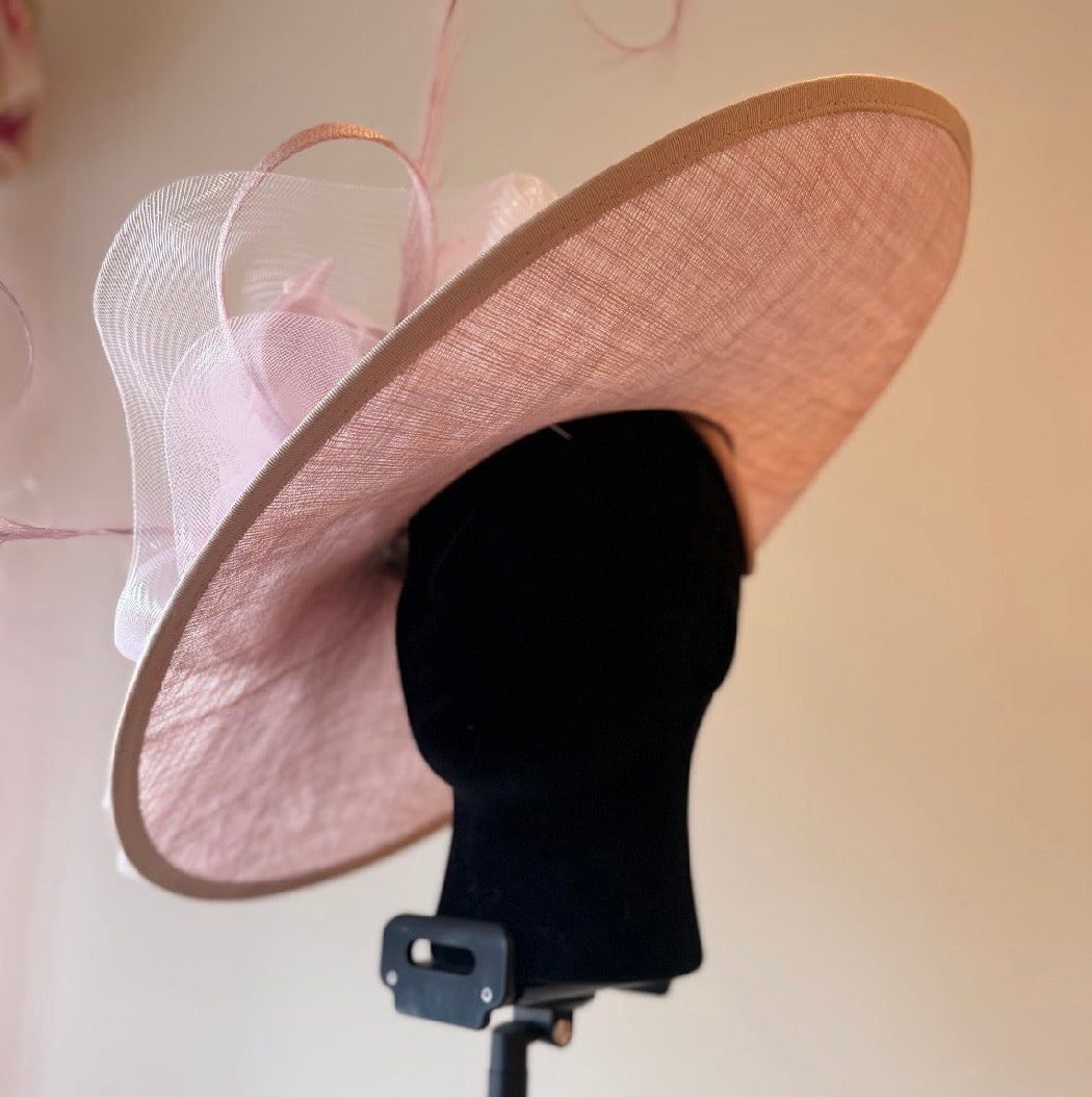 RENT | Light Pink Sienna Fascinator