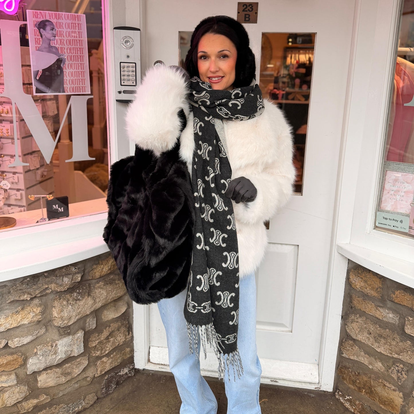 Tania Triomphe Wool Blend Scarf