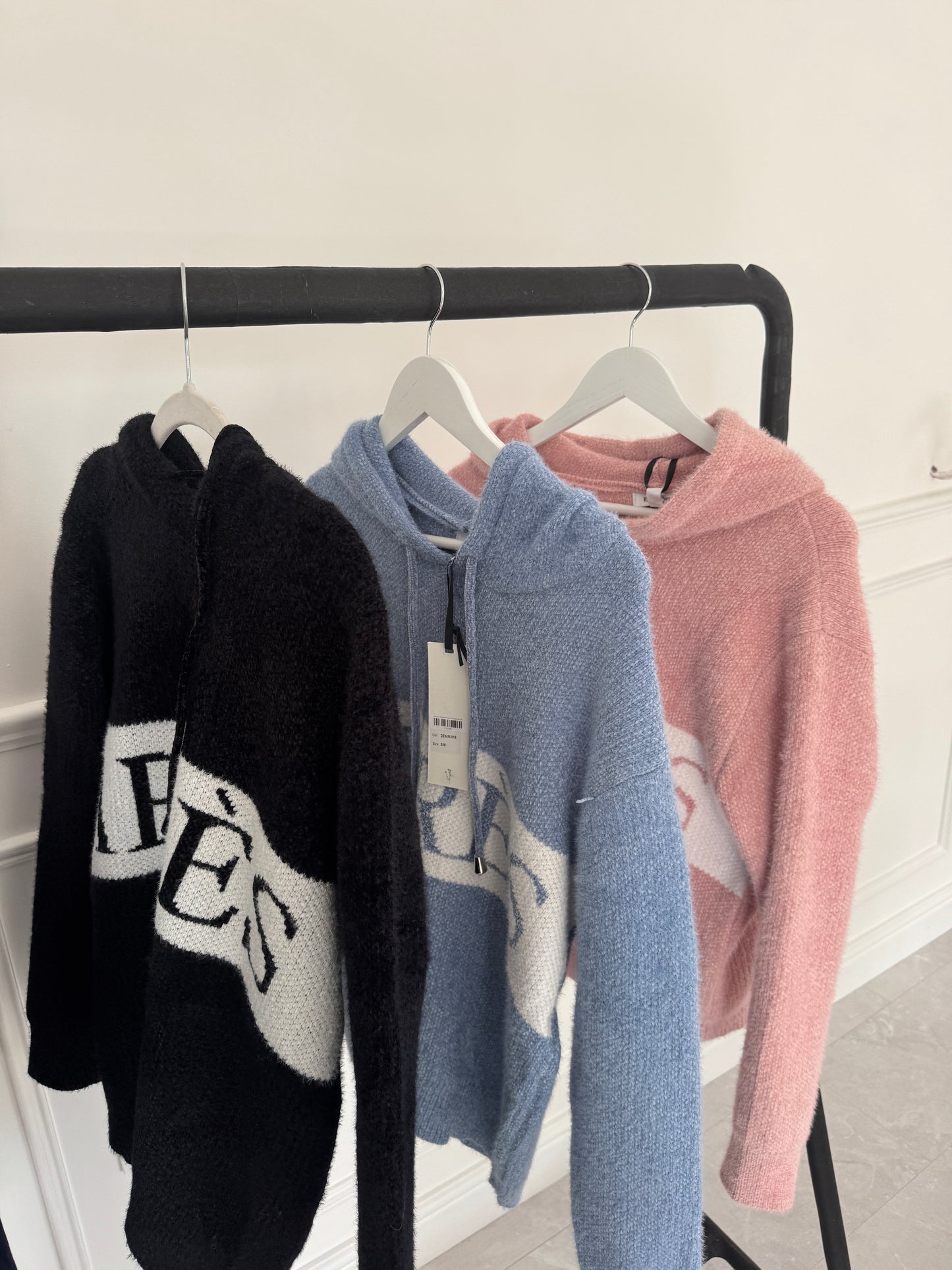 ‘Apres’ Drawstring Hoodie