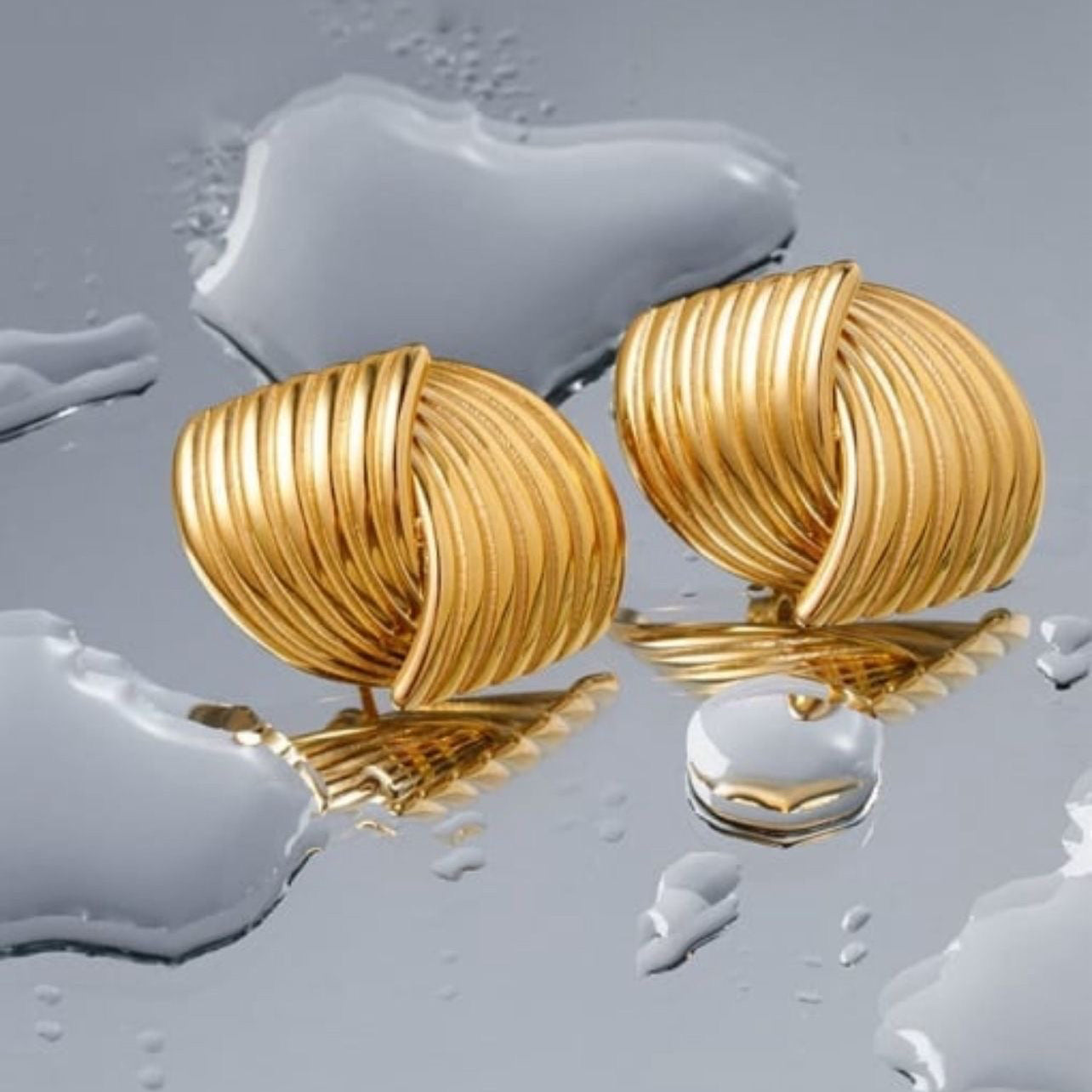 Clara Geometric Vintage Stud Earrings