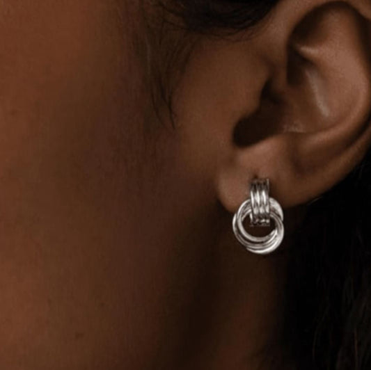 Ada Minimalist Drop Earrings