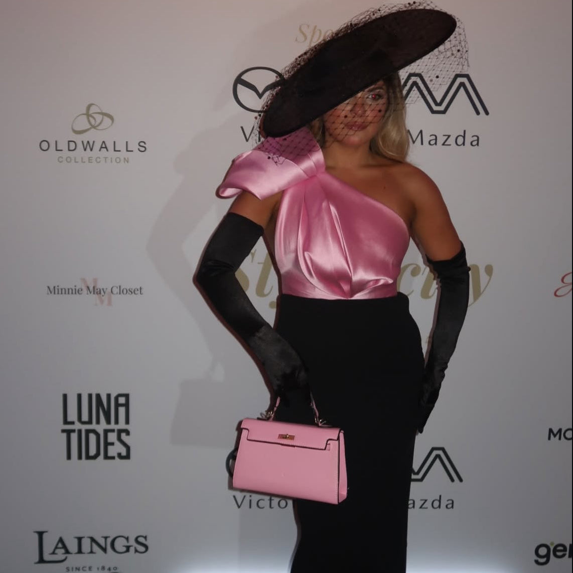 RENT | Pearl Detail Black Mesh Fascinator