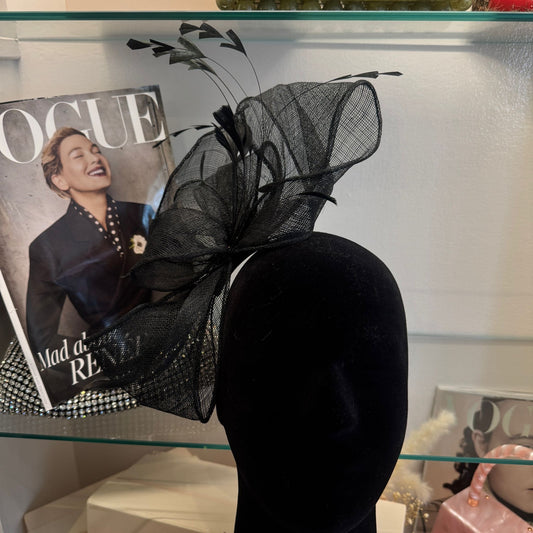 RENT | Black Lissy Fascinator