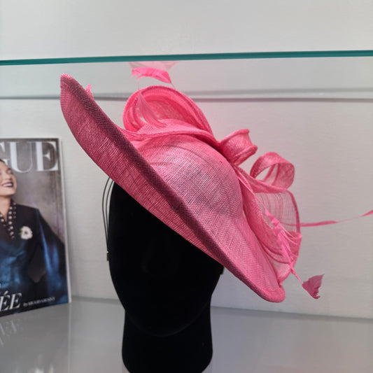 RENT | Pink Paloma Fascinator
