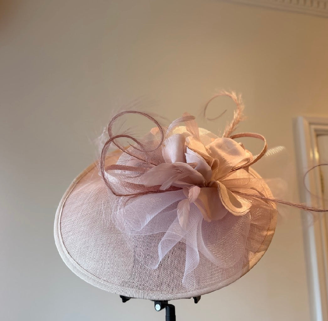 RENT  | Light Pink Sienna Fascinator