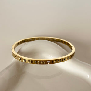 Roman Bangle