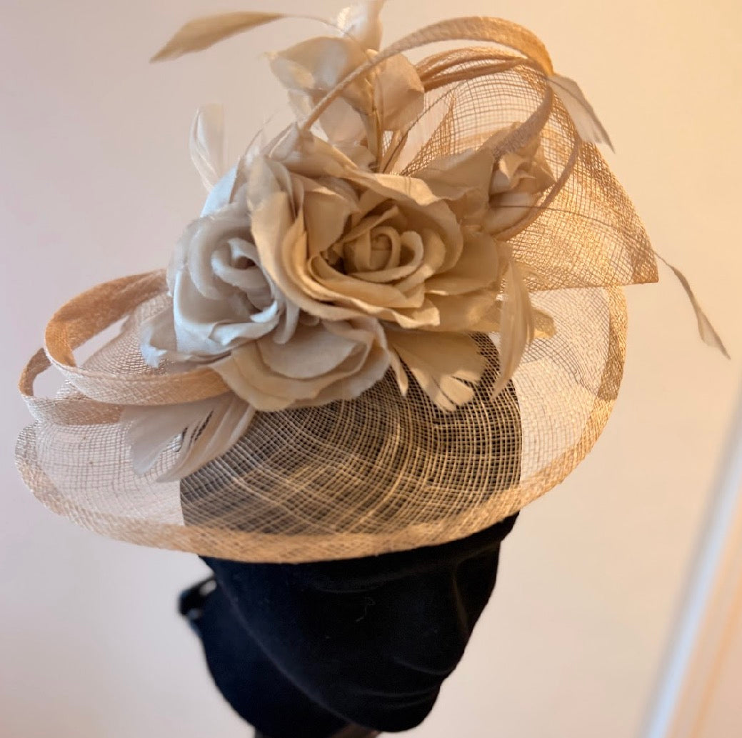 RENT  | Gold Nia Fascinator