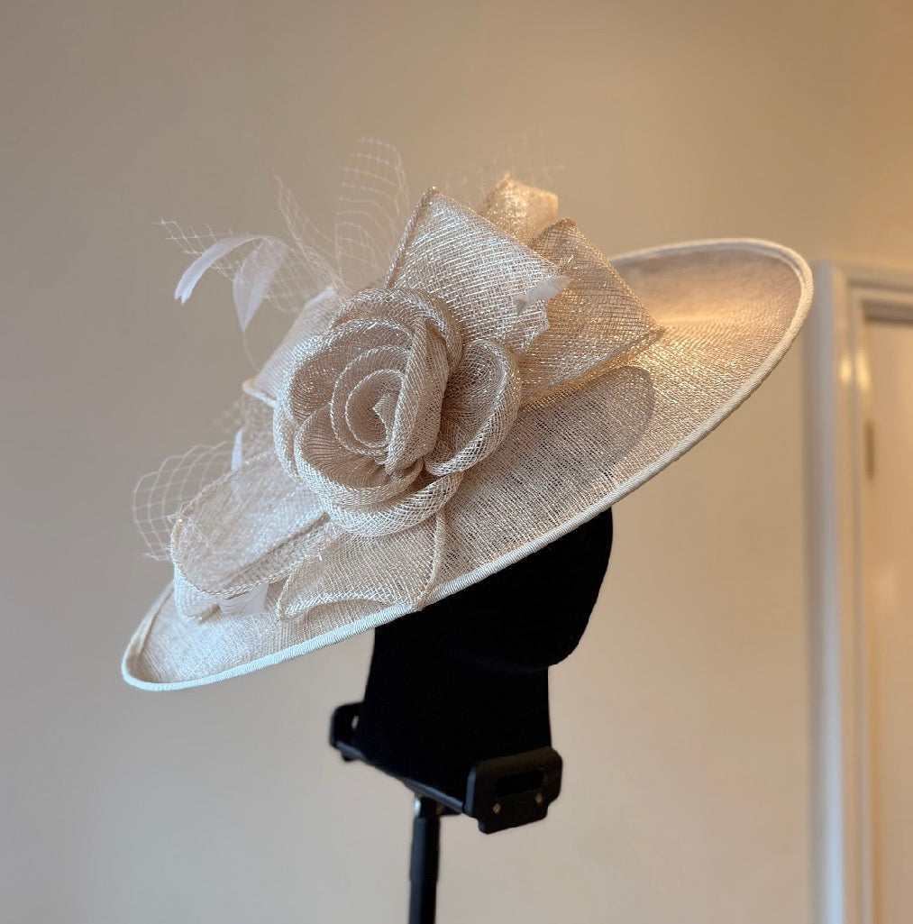 RENT  | Cream Rose Fascinator