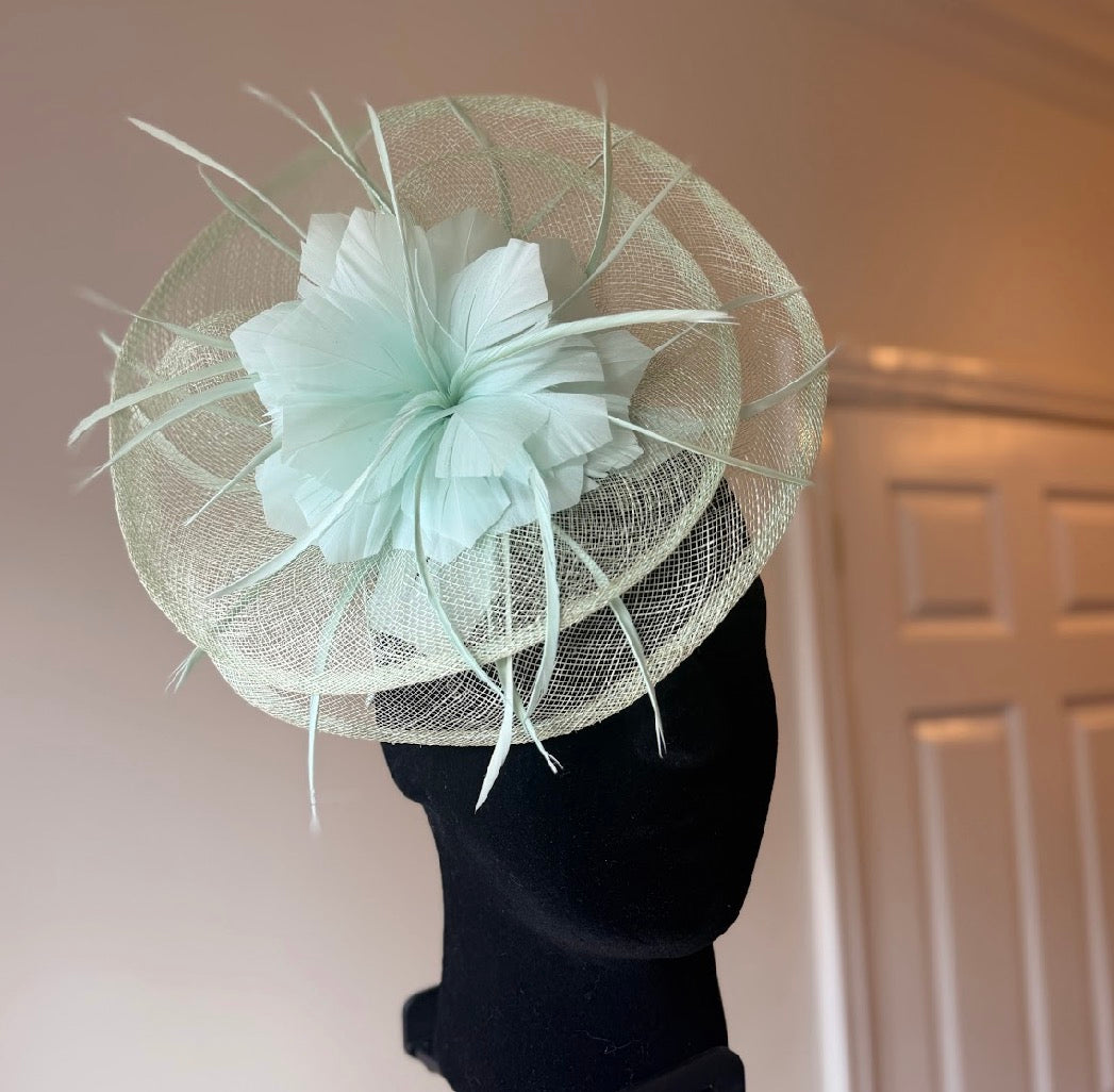 RENT  | Mint Harlow Fascinator