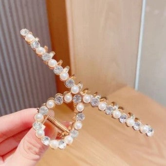Premium Pearl Clip